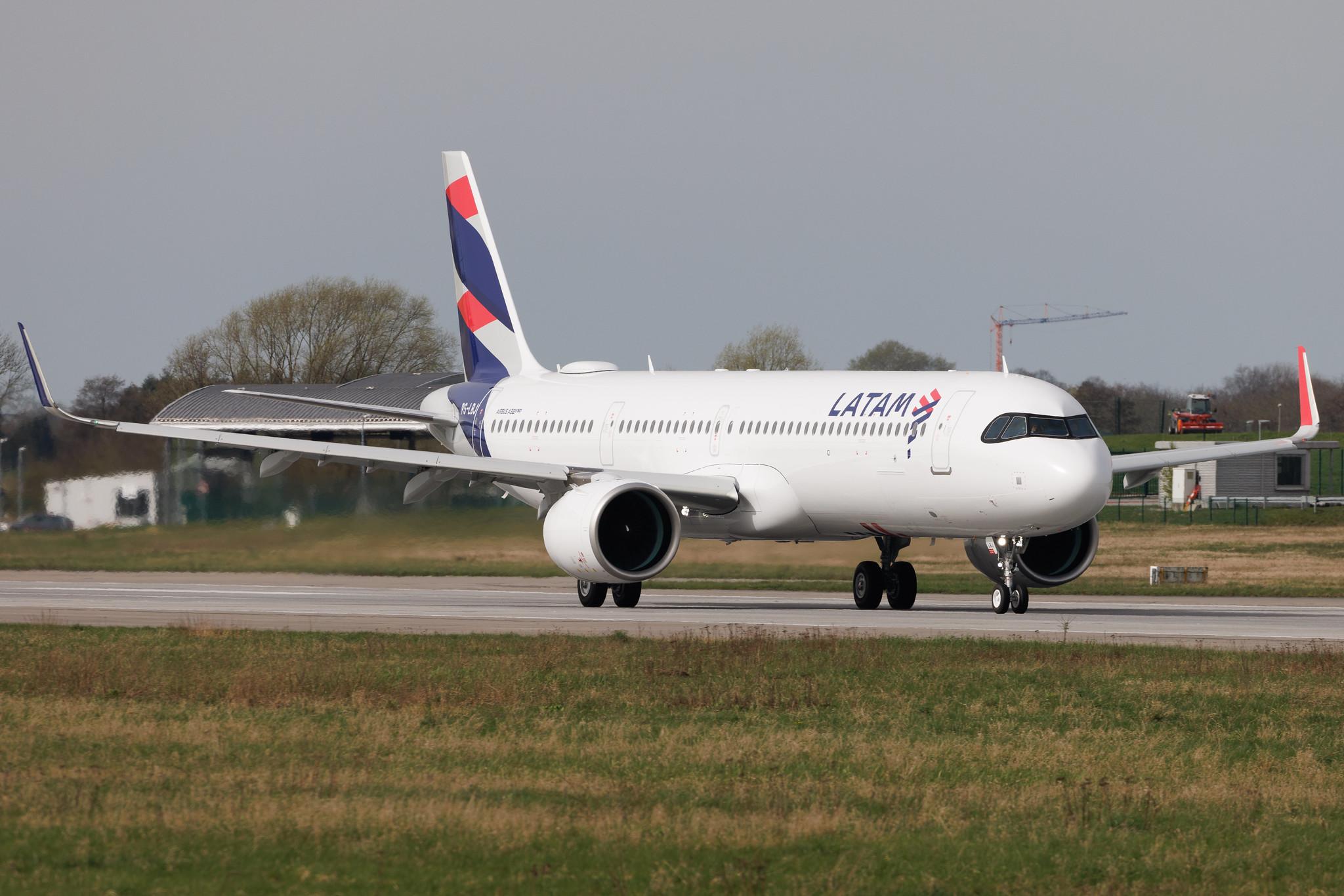 Hamburg Finkenwerder: LATAM Airlines (LA / LAN) | Operator: LATAM Brasil | Airbus A321-271NX A21N | PS-LBJ | MSN 11723