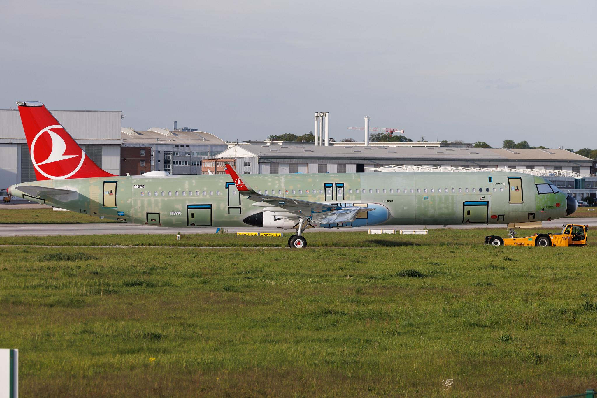 Hamburg Finkenwerder: Turkish Airlines (TK / THY) | Airbus A321-271NX A21N | D-AVXO | TC-LPH | MSN 11898