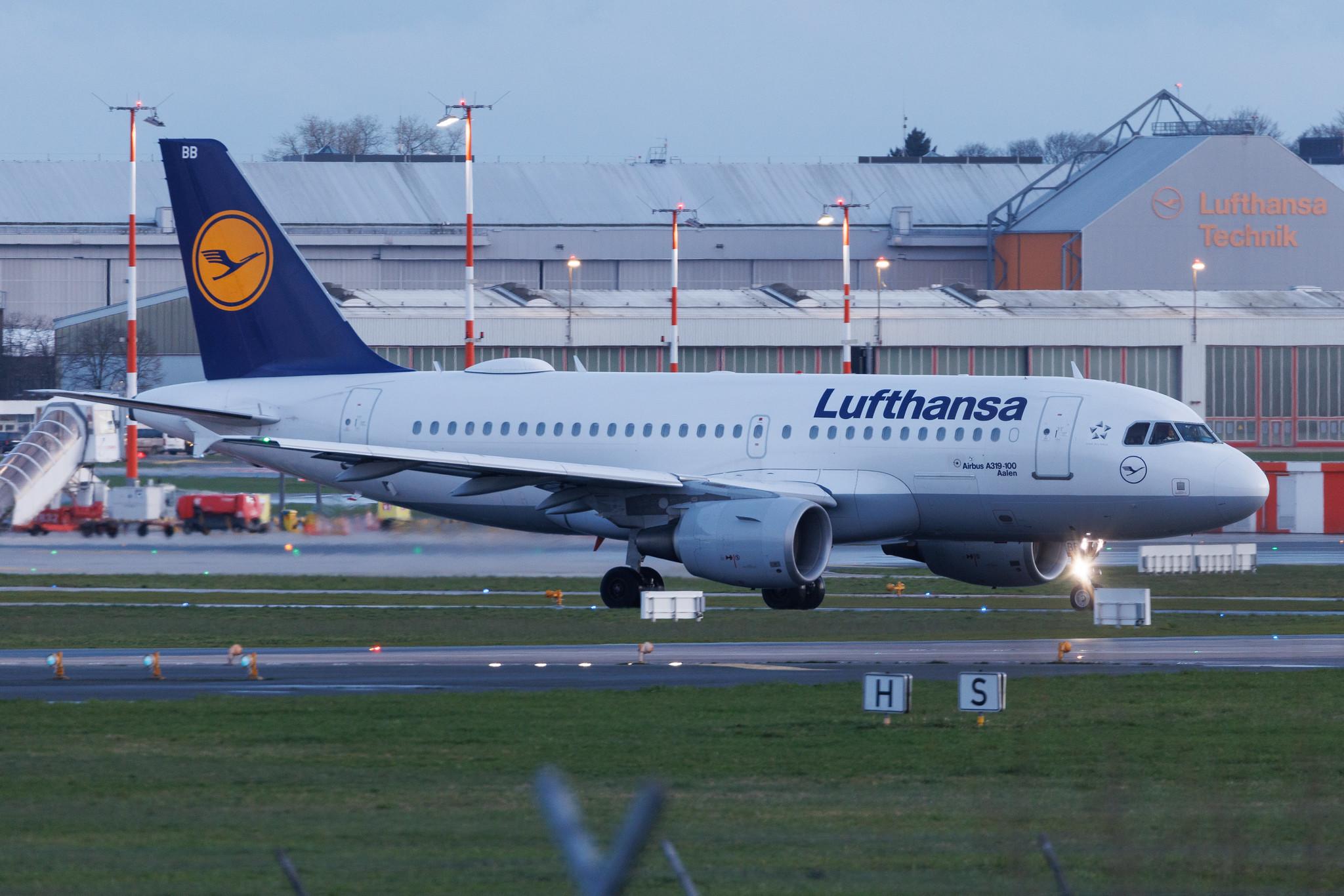 Hamburg Airport: Lufthansa (LH / DLH) | Airbus A319-112 A319 | D-AIBB | MSN 4182