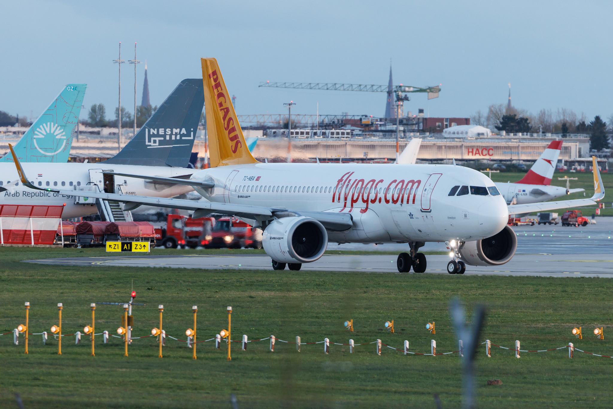Hamburg Airport: Pegasus (PC / PGT) | Airbus A320-251N A20N | TC-NBA | MSN 07140