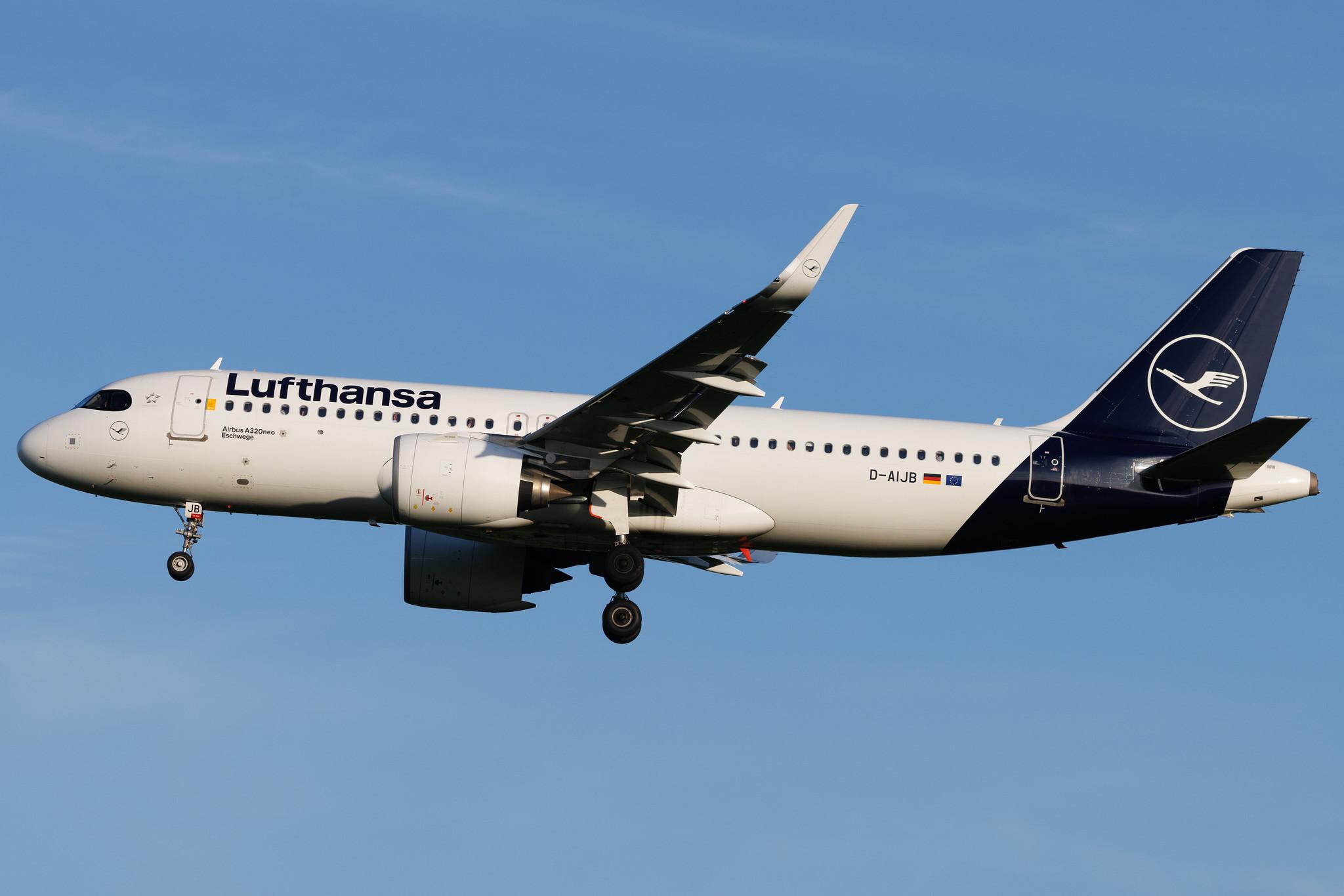 Hamburg Airport: Lufthansa (LH / DLH) | Airbus A320-271N A20N | D-AIJB | MSN 09493