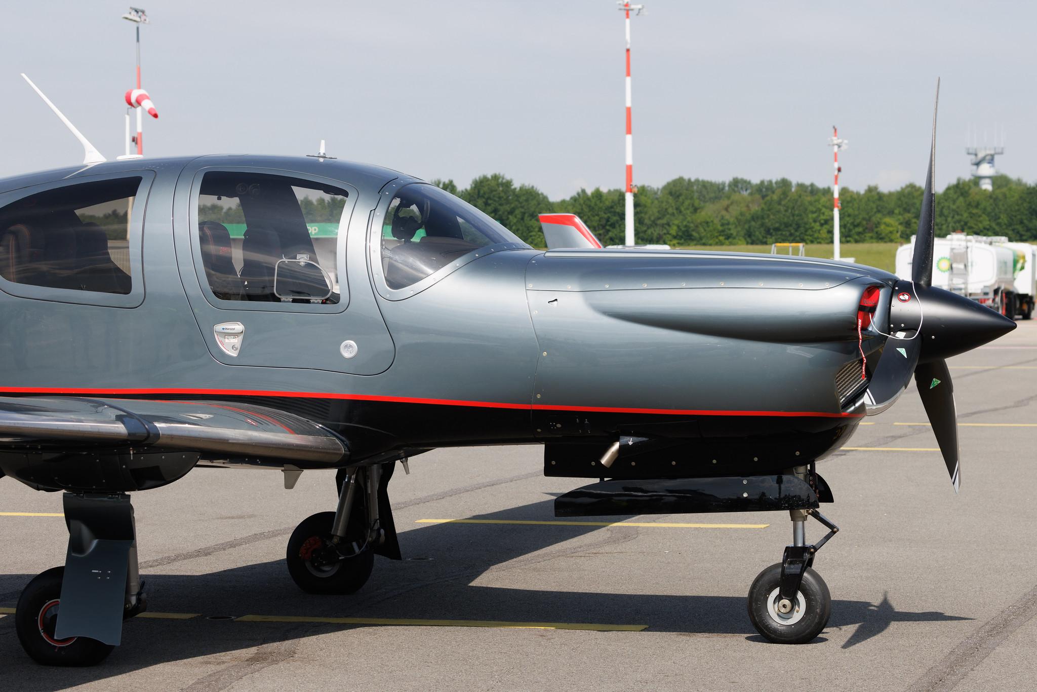 Hamburg Airport: Private owner | Diamond DA50 RG DA50 | OE-DLL | MSN 50.C.A.A.058