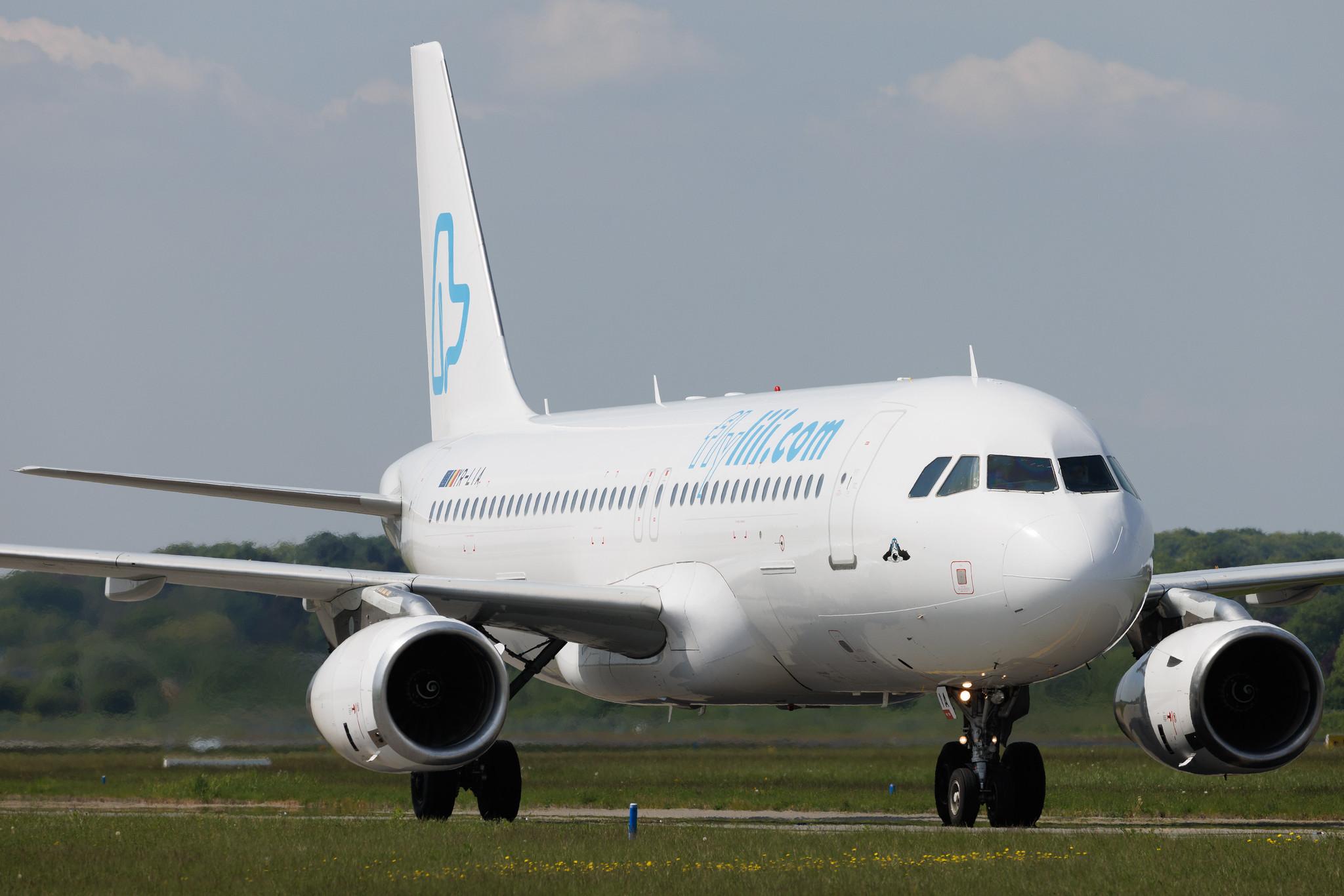 Hamburg Airport: Flylili (FL / LIL) | Airbus A320-232 A320 | YR-LIA | MSN 02422