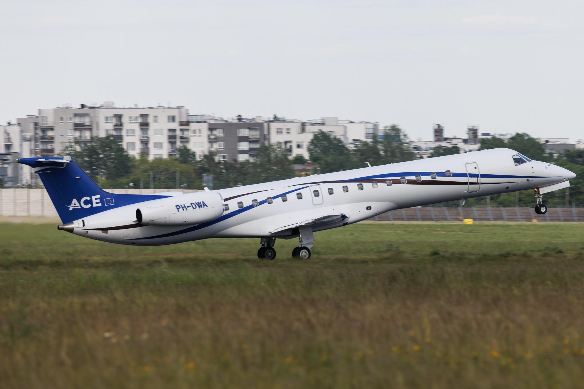 Warsaw Chopin Airport: JetNetherlands | Embraer ERJ-145LR E145 | PH-DWA | MSN 14501000