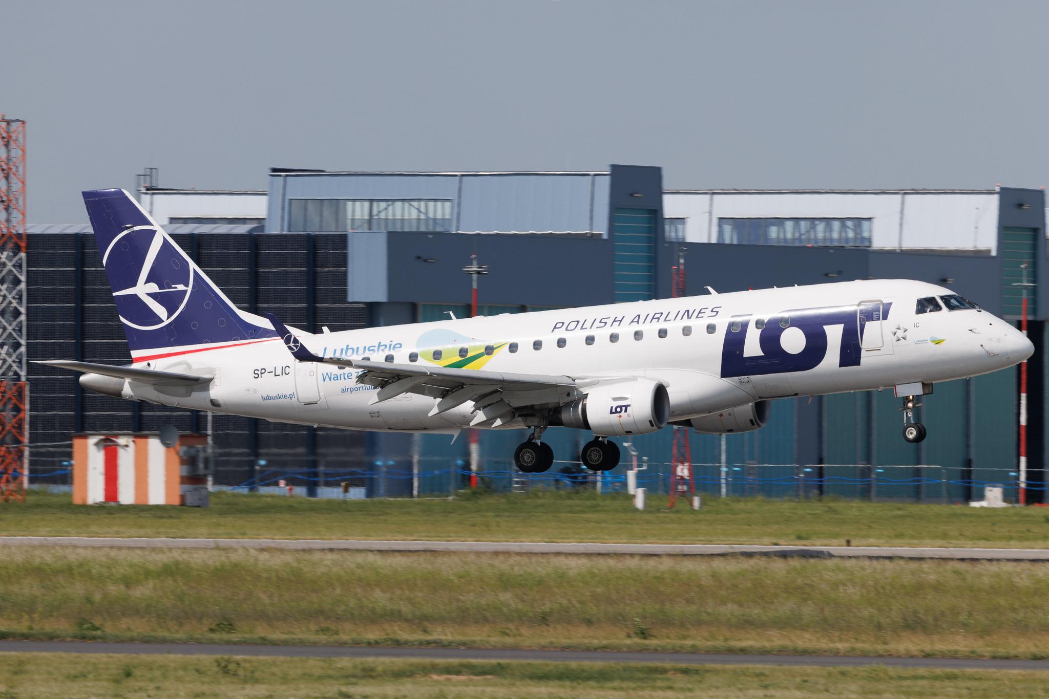 Warsaw Chopin Airport: LOT (LO / LOT) | Embraer E175STD E75S | SP-LIC | MSN 17000134