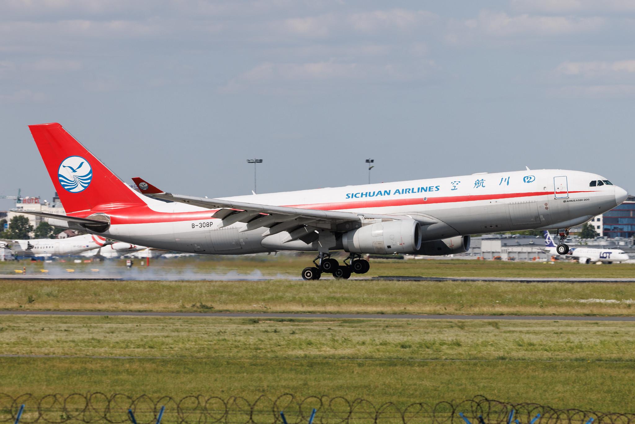Warsaw Chopin Airport: Sichuan Airlines (3U / CSC) | Airbus A330-243F A332 | B-308P | MSN 1386