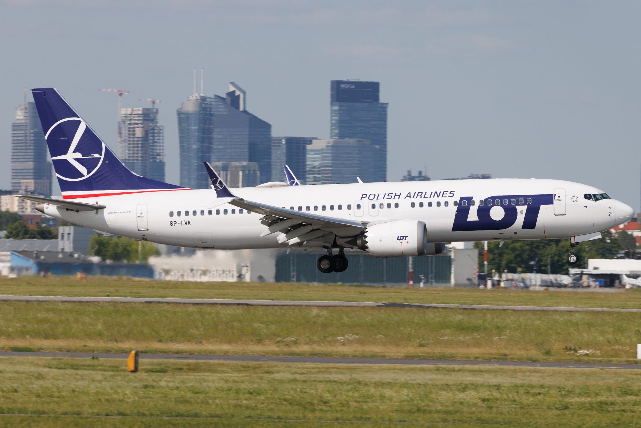 Warsaw Chopin Airport: LOT (LO / LOT) | Boeing 737 MAX 8 B38M | SP-LVA | MSN 64067