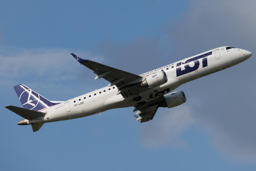 Warsaw Chopin Airport: LOT (LO / LOT) | Embraer E190AR E190 | SP-LMF | MSN 19000330