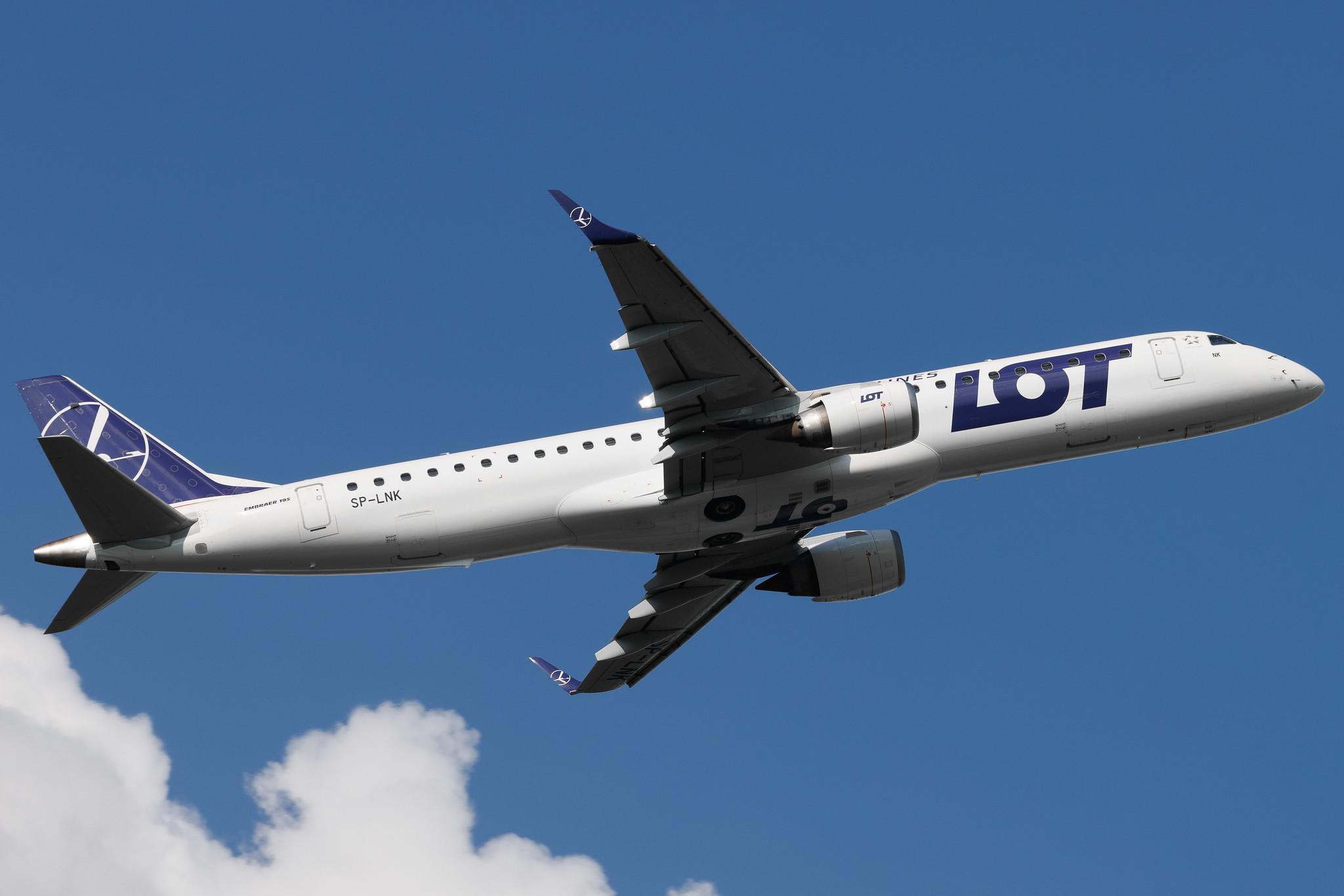 Warsaw Chopin Airport: LOT (LO / LOT) | Embraer E195LR E195 | SP-LNK | MSN 19000247