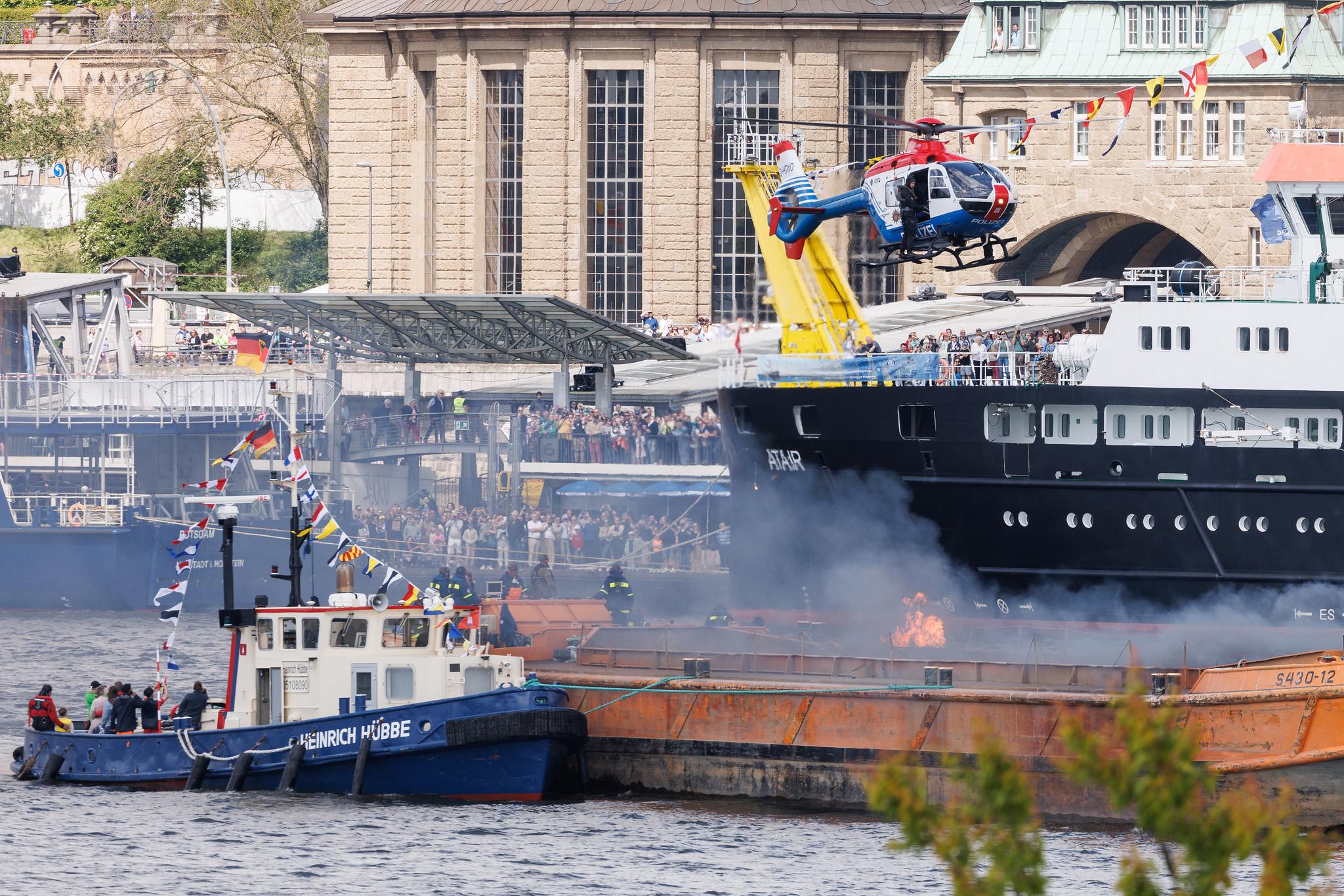 SOS Joint Rescue Operation: Polizei Hamburg | Airbus Helicopters H135 EC35 | D-HTWO | MSN 0343