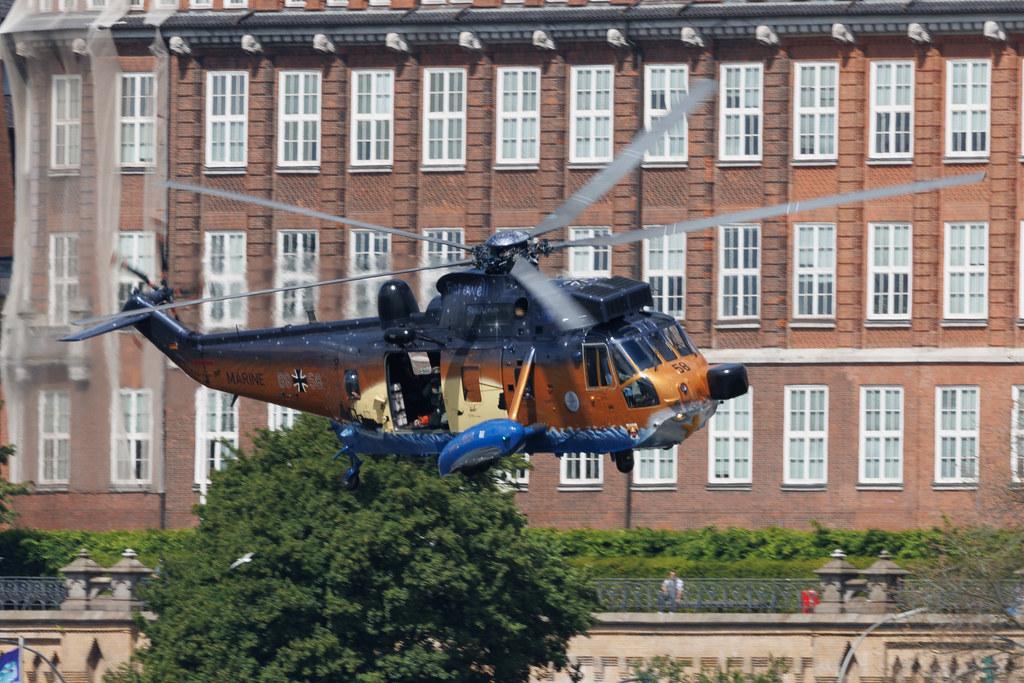 SOS Joint Rescue Operation: German Navy (/ GNY) | Westland Sea King Mk.41 | 89+58 | MSN WA759