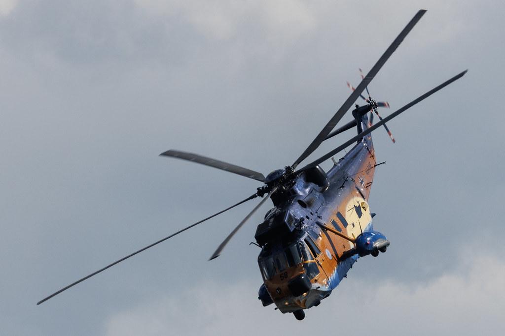 SOS Joint Rescue Operation: German Navy (/ GNY) | Westland Sea King Mk.41 | 89+58 | MSN WA759