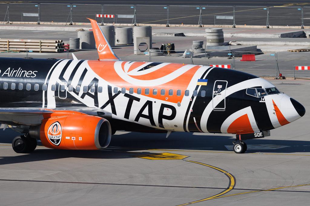 Warsaw Chopin Airport: SkyUp Airlines (PQ / SQP) | Livery: Livery: FC Shakhtar Livery | Boeing 737-75C B737 | UR-SQE | MSN 30034