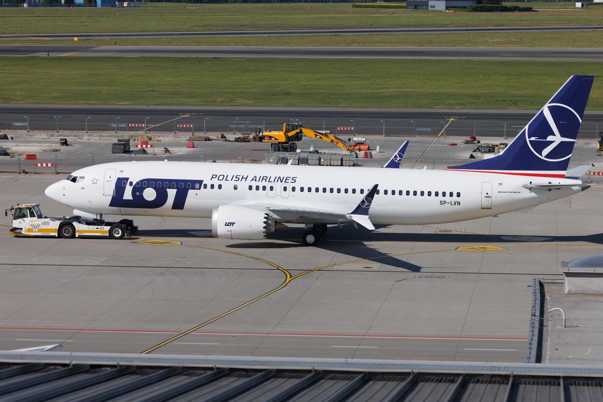 Warsaw Chopin Airport: LOT (LO / LOT) |  Boeing 737 MAX 8 B38M | SP-LVN | MSN 66355