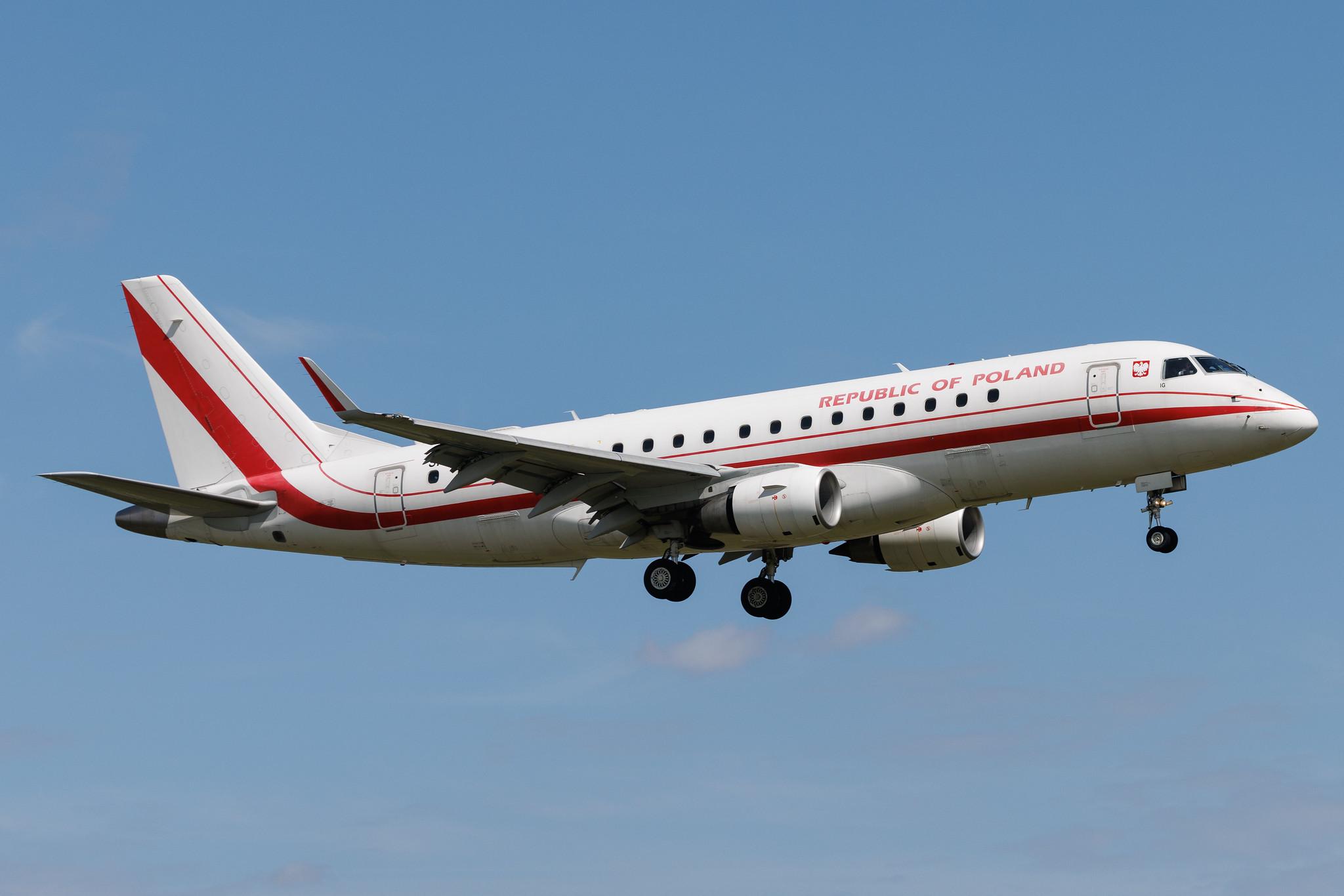 Warsaw Chopin Airport: Polish Government (/ PLF) | Operator: LOT | Embraer E175LR E75S | SP-LIG | MSN 17000283