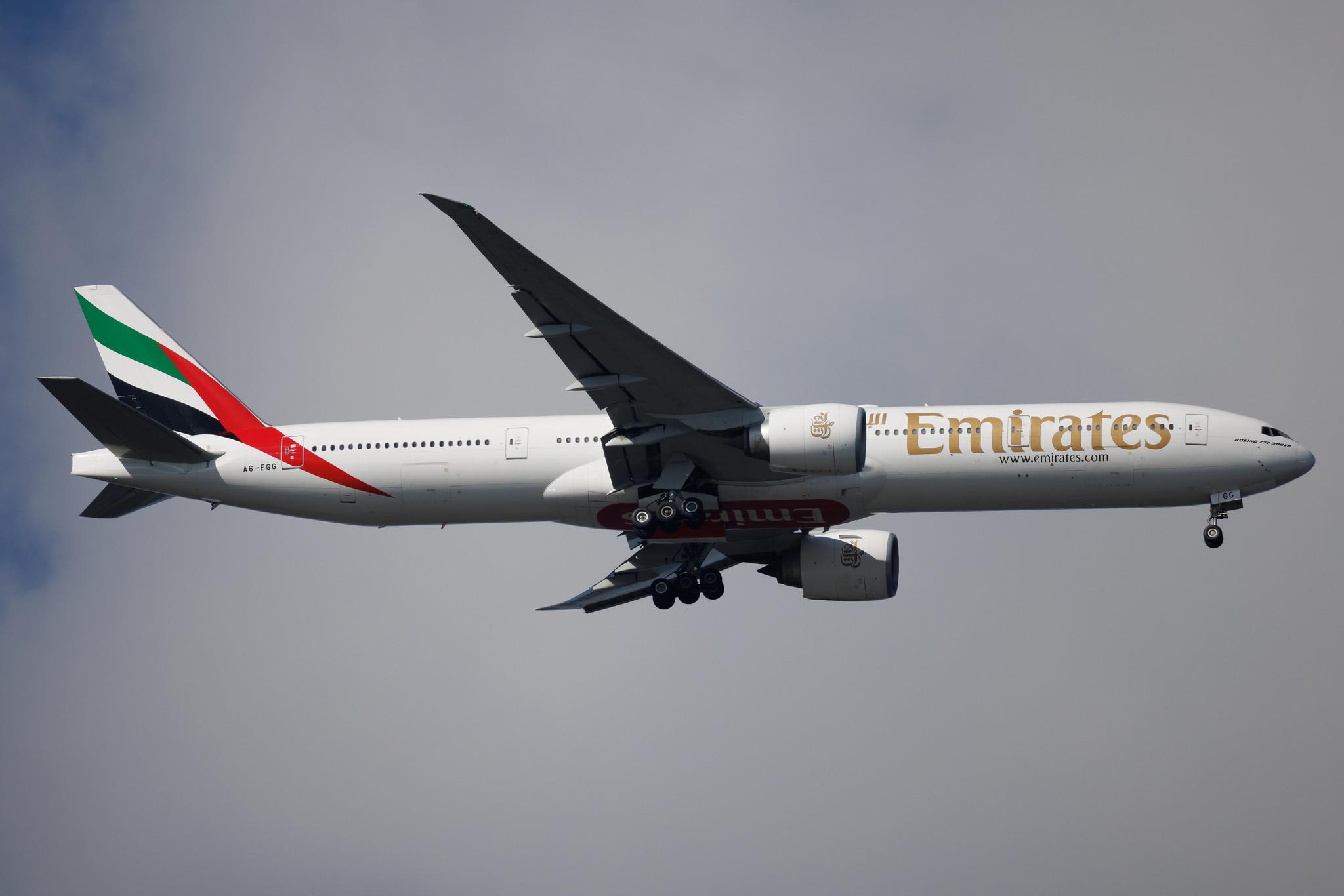 Hamburg Finkenwerder: Emirates (EK / UAE) | Boeing 777-31H(ER) B77W | A6-EGG | MSN 41070