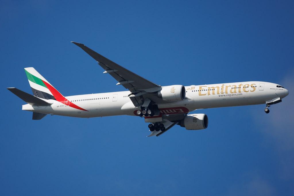 Hamburg Finkenwerder: Emirates (EK / UAE) | Boeing 777-31H(ER) B77W | A6-EGG | MSN 41070