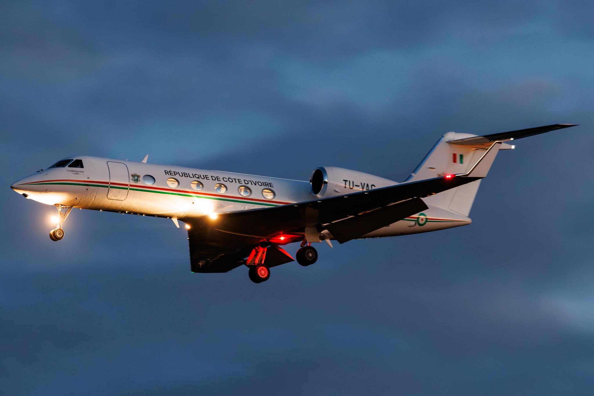 Hamburg Airport: Ivory Coast - Air Force | Gulfstream G450 GLF4 | TU-VAG | MSN 4237
