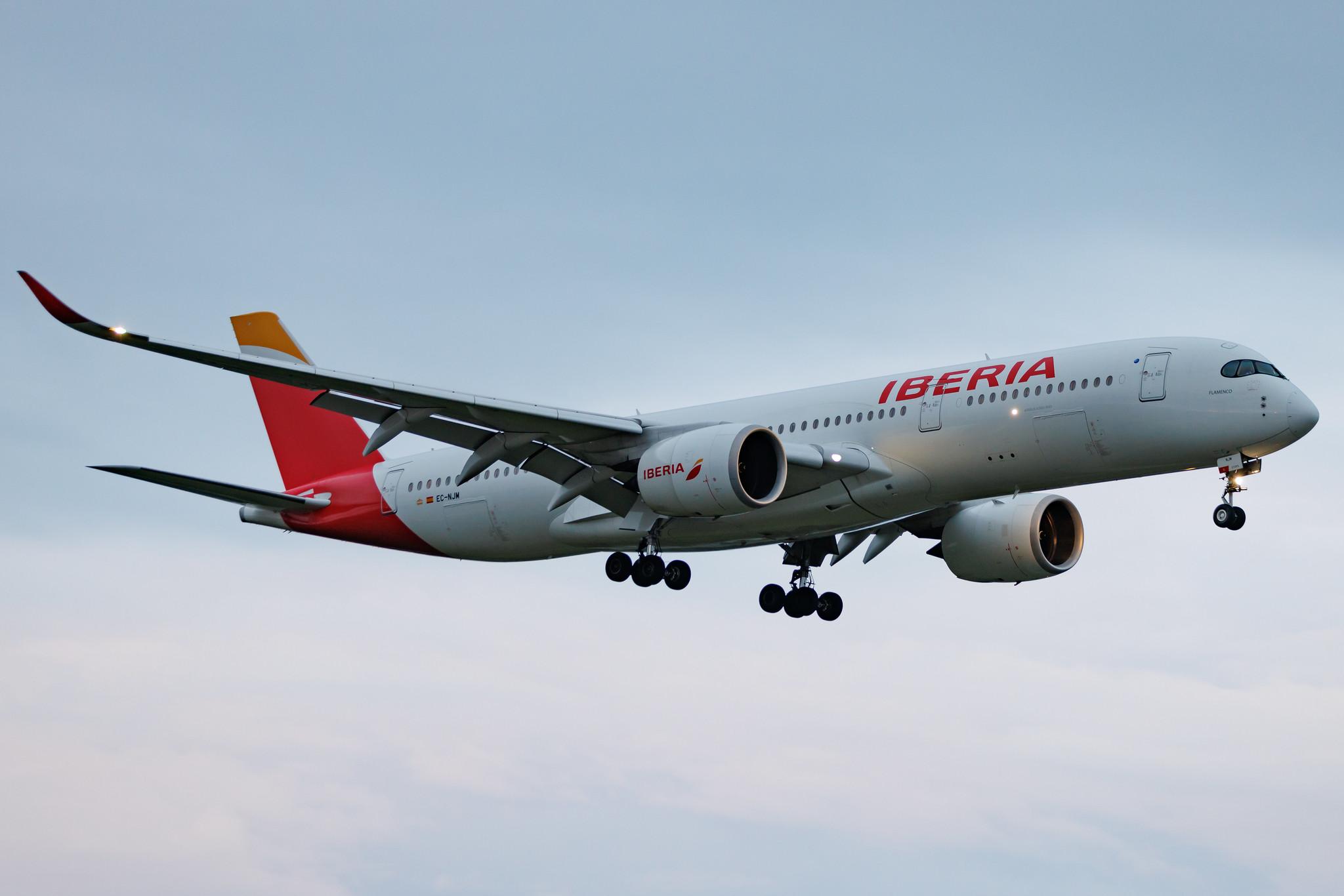 Hamburg Airport: Iberia (IB / IBE) | Airbus A350-941 A359 | EC-NJM | MSN 419