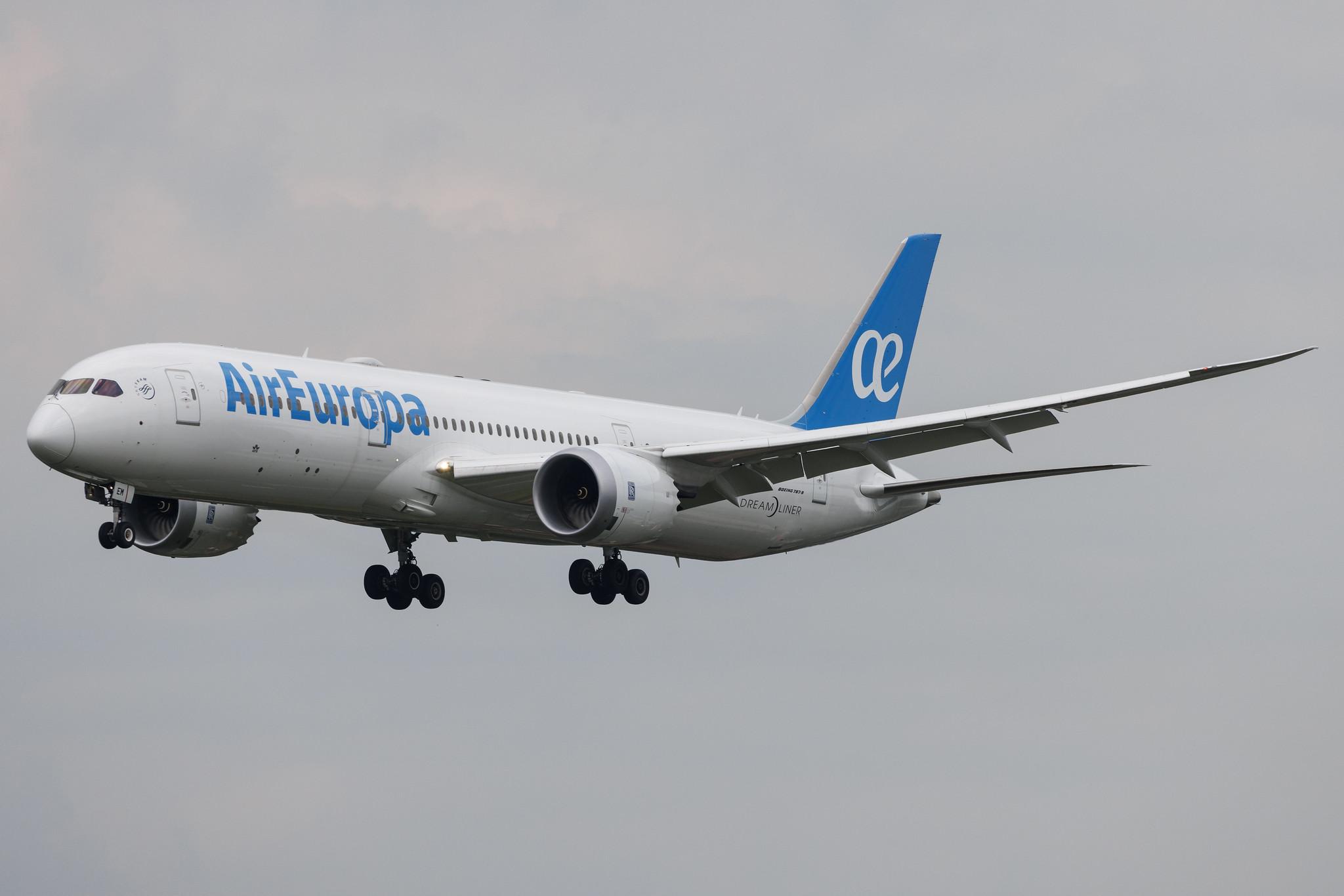 Hamburg Airport: Air Europa (UX / AEA) | Boeing 787-9 Dreamliner B789 | EC-OEM | MSN 66163