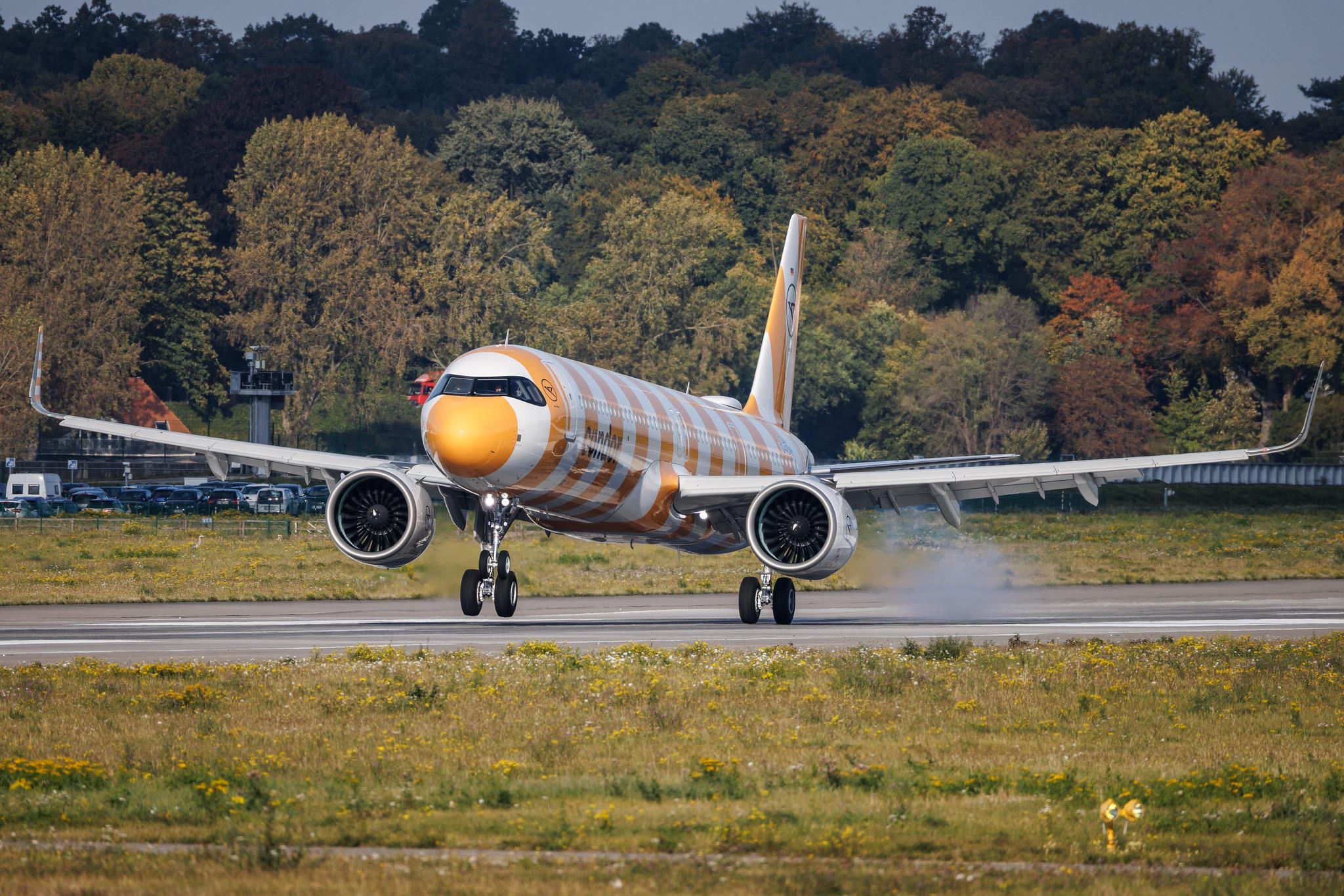 Hamburg Finkenwerder: Condor (DE / CFG) | Airbus A321-271NX A21N | D-AZAH | D-ANLB | MSN 12040