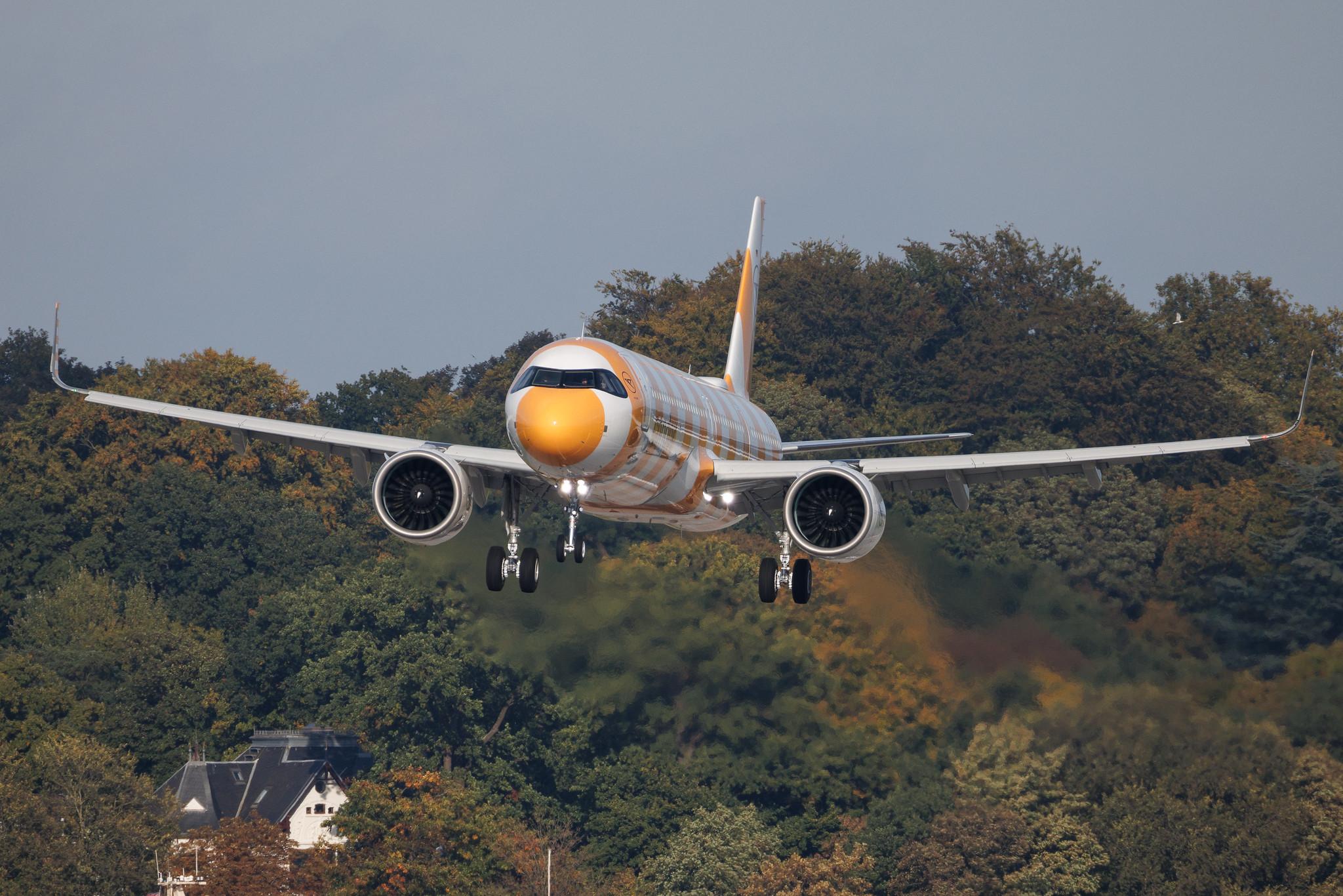 Hamburg Finkenwerder: Condor (DE / CFG) | Airbus A321-271NX A21N | D-AZAH | D-ANLB | MSN 12040