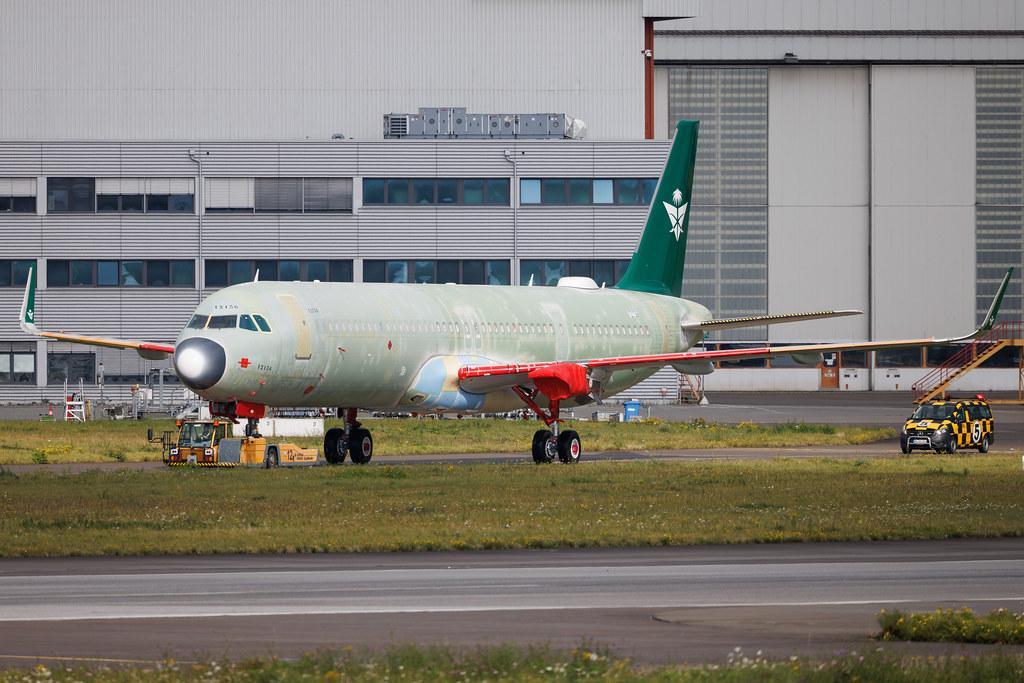 Hamburg Finkenwerder: Saudi Arabian Airlines | Airbus A321-251NX A21N | D-AVXJ | HZ- | MSN 12136