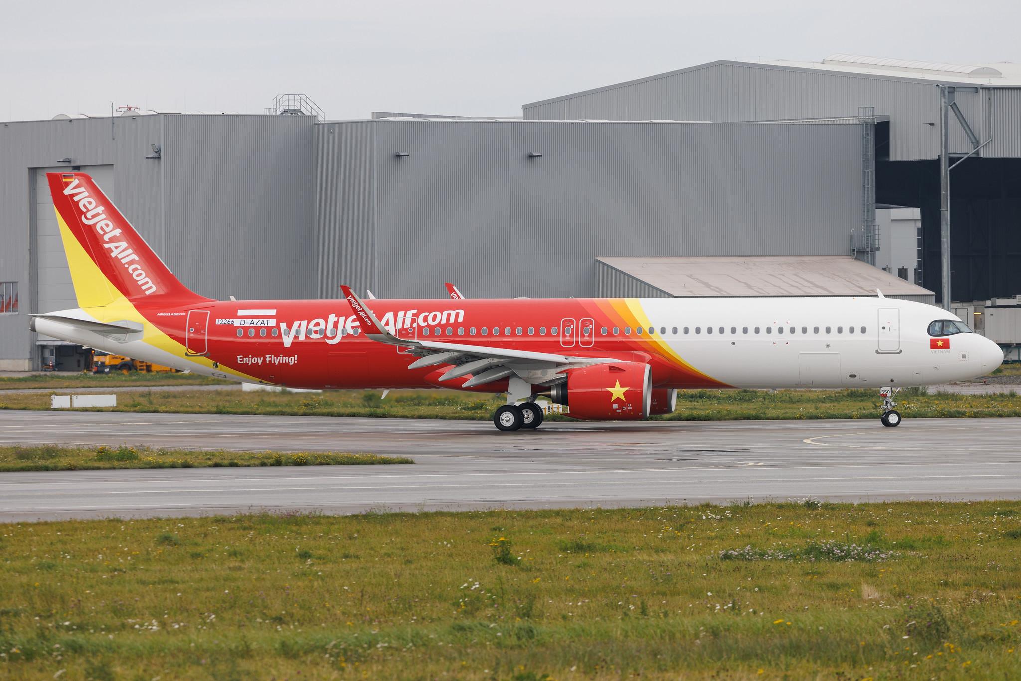 Hamburg Finkenwerder: VietJetAir (VJ / VJC) | Airbus A321-271NX A21N | D-AZAT | VN-A550 | MSN 12266