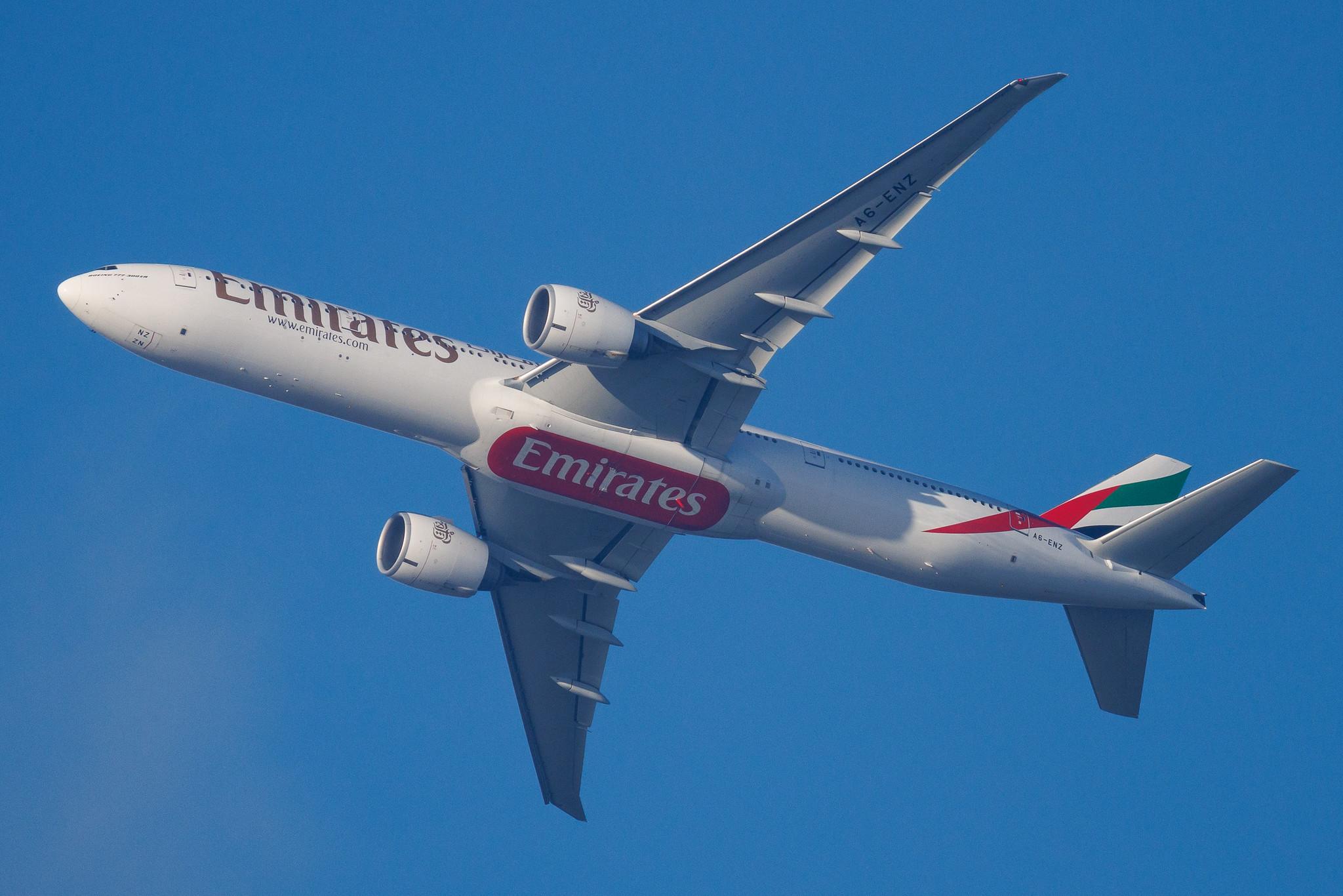 Hamburg Finkenwerder: Emirates (EK / UAE) | Boeing 777-31H(ER) B77W | A6-ENZ | MSN 42319