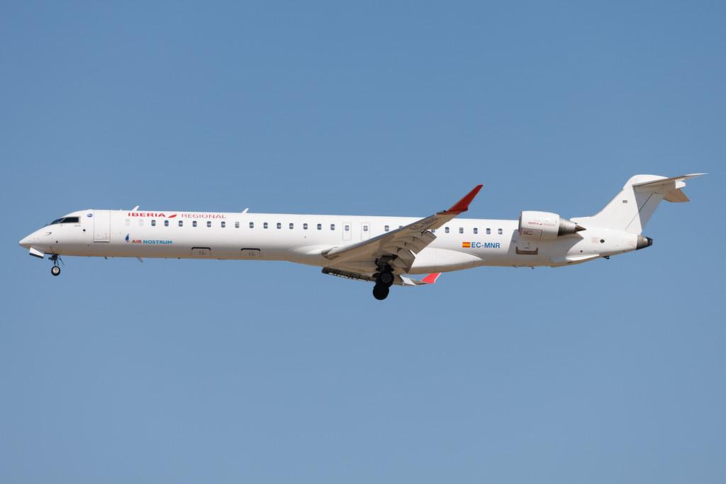 Madrid Barajas Airport: Iberia Regional (IB / IBE) | Operator: Air Nostrum | Mitsubishi CRJ-1000 CRJX | EC-MNR | MSN 19052