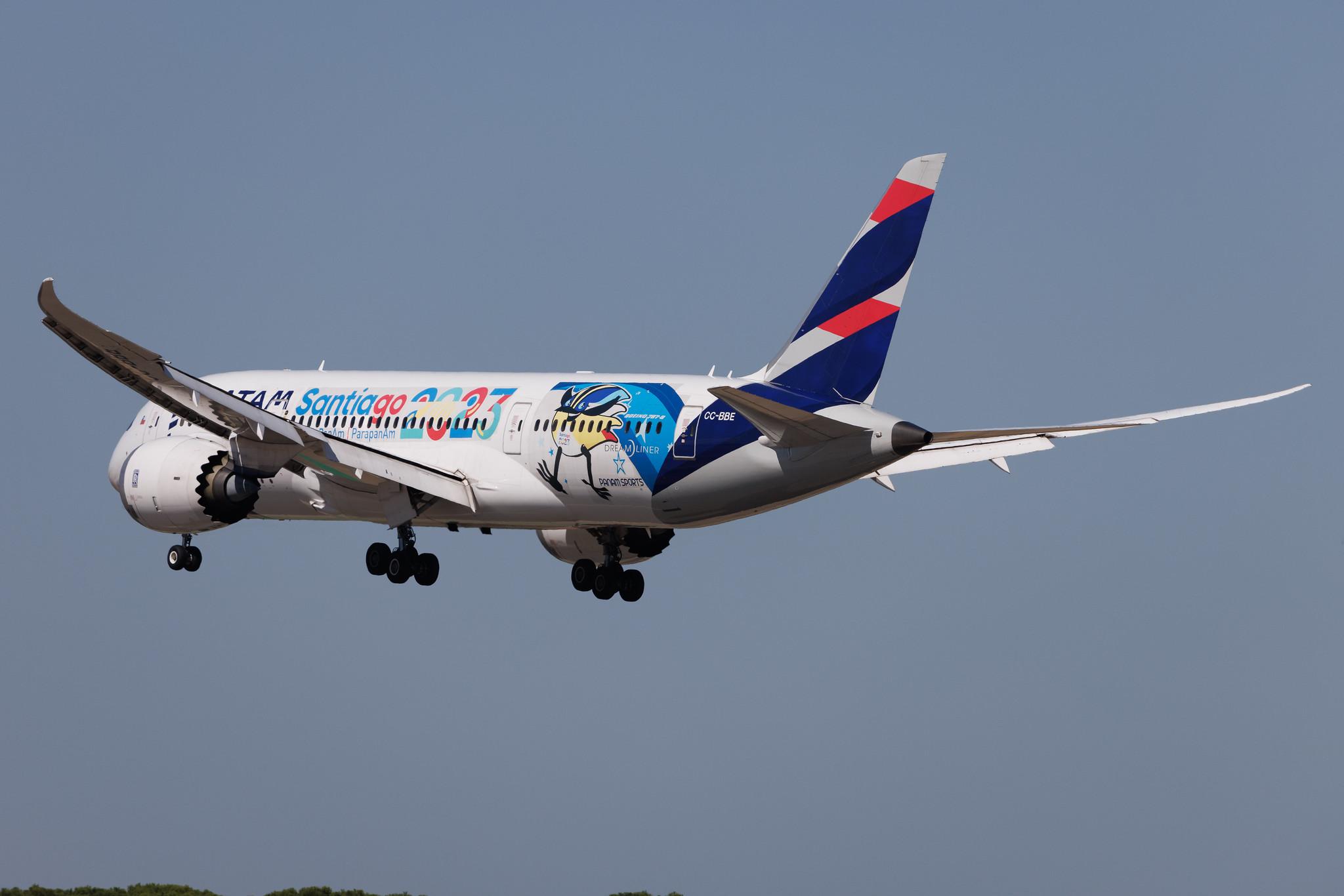 Madrid Barajas Airport: LATAM Airlines (LA / LAN) | Livery: Juegos Santiago 2023 Livery | Boeing 787-8 Dreamliner B788 | CC-BBE | MSN 38473