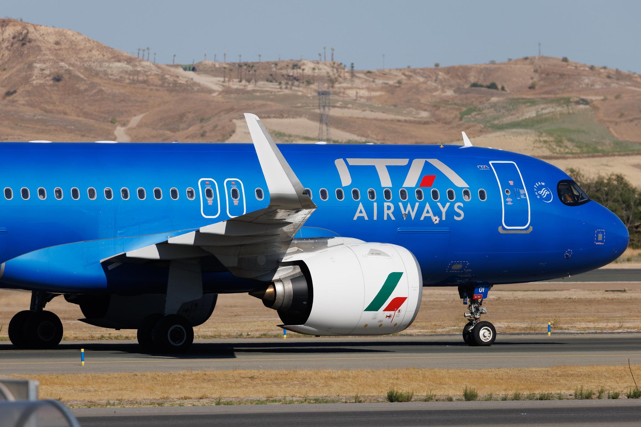 Madrid Barajas Airport: ITA Airways (AZ / ITY) | Airbus A320-272N A20N | EI-HOI | MSN 11945