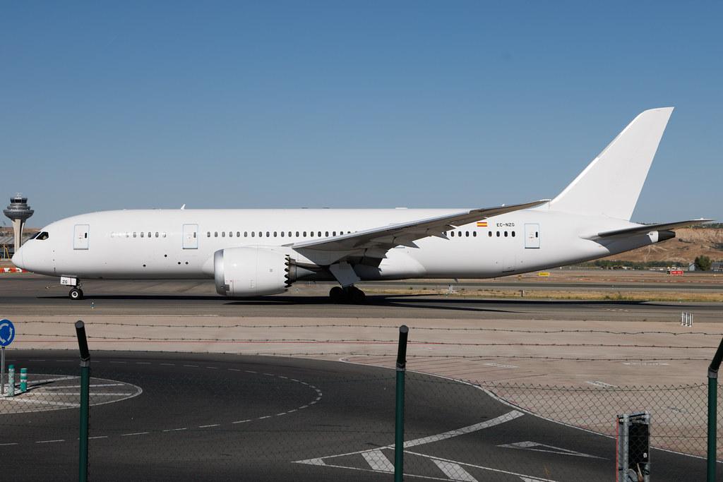 Madrid Barajas Airport: Air Europa (UX / AEA) | Boeing 787-8 Dreamliner B788 | EC-NZG | MSN 35310