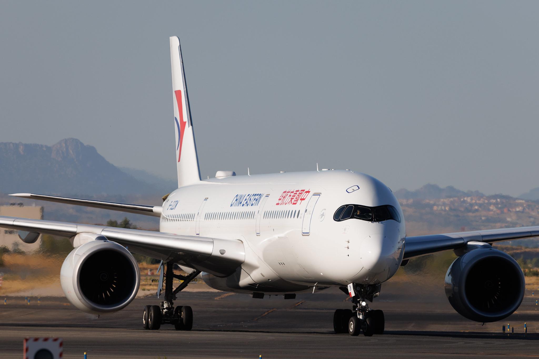 Madrid Barajas Airport: China Eastern Airlines (MU / CES) | Airbus A350-941 A359 | B-32DW | MSN 577
