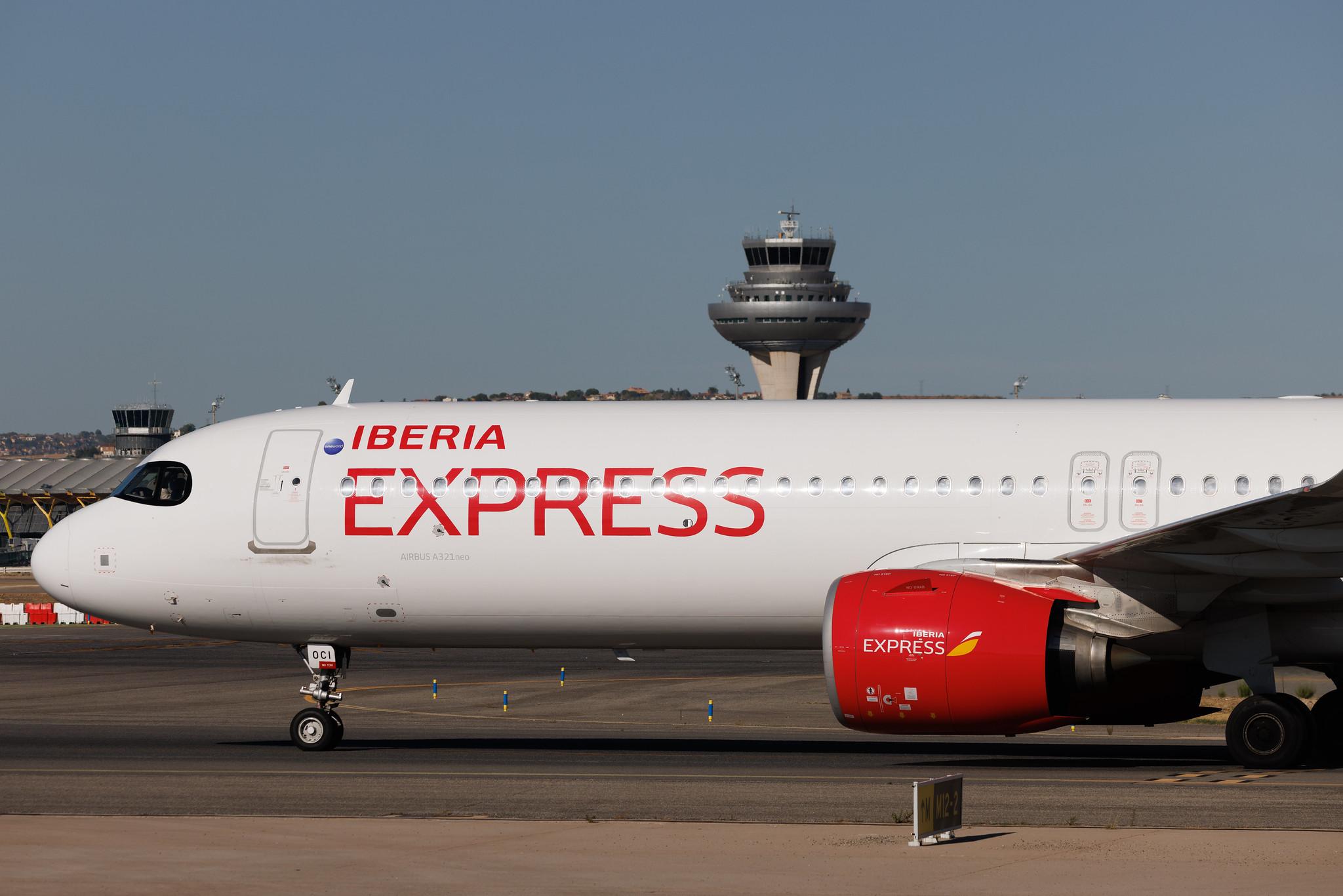 Madrid Barajas Airport: Iberia Express (I2 / IBS) | Airbus A321-271NX A21N | EC-OCI | MSN 11537