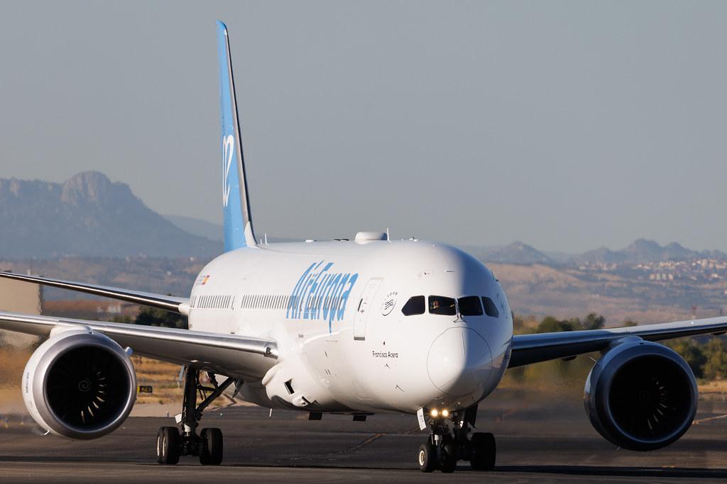 Madrid Barajas Airport: Air Europa (UX / AEA) | Boeing 787-9 Dreamliner B789 | EC-OFO | MSN 66161