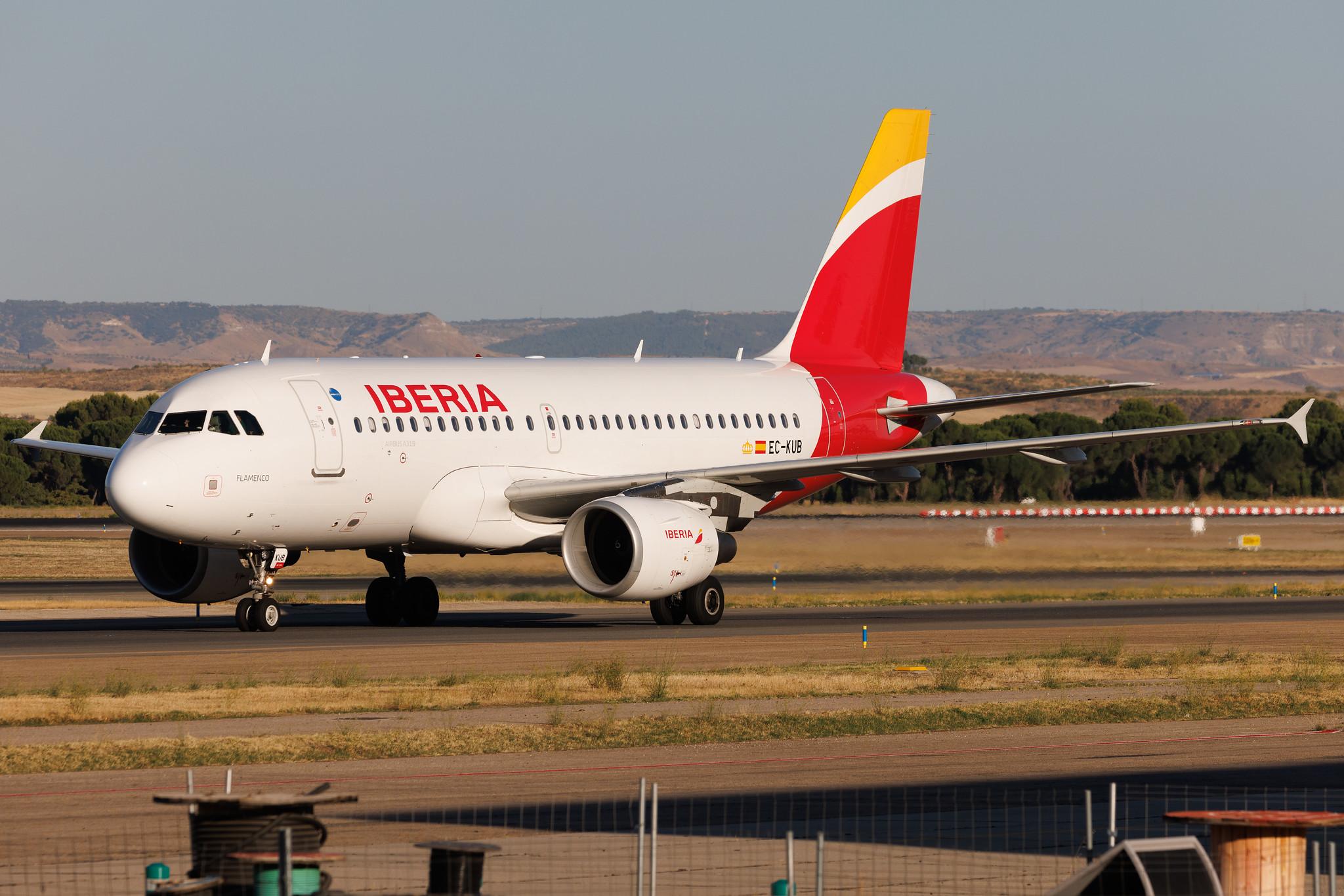 Madrid Barajas Airport: Iberia (IB / IBE) | Airbus A319-111 A319 | EC-KUB | MSN 03651