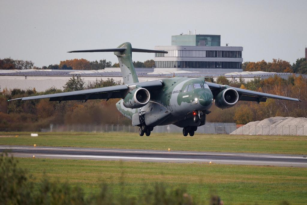 Hamburg Airport: Brazil - Air Force (/ BRS) | Embraer KC-390 E390 | FAB2855 | MSN 39000006