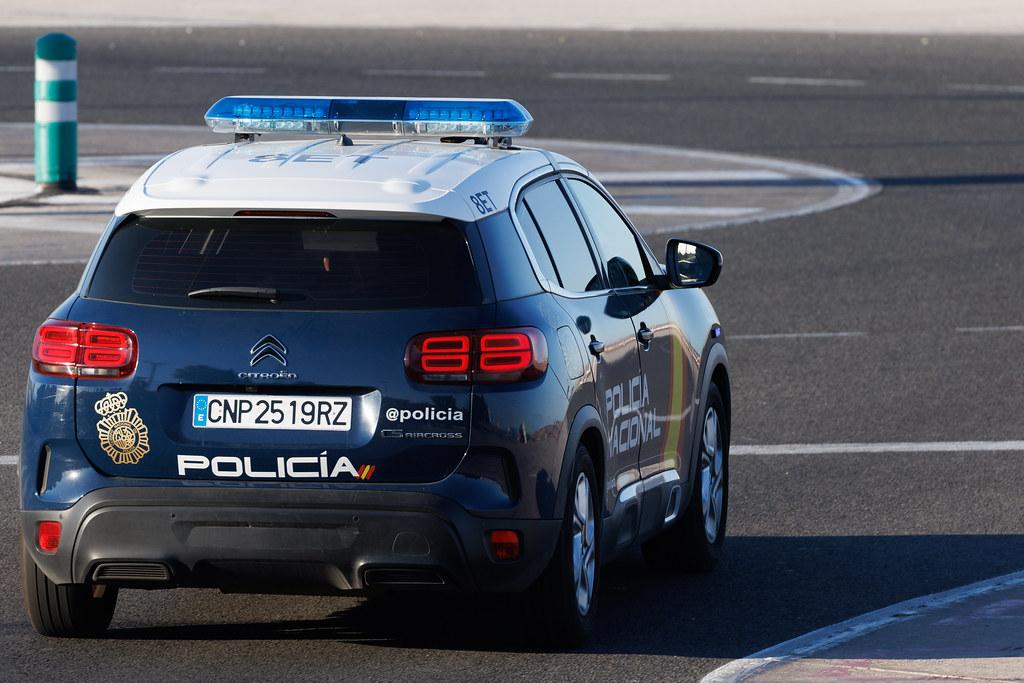 Madrid Barajas Airport: Policia Nacional
