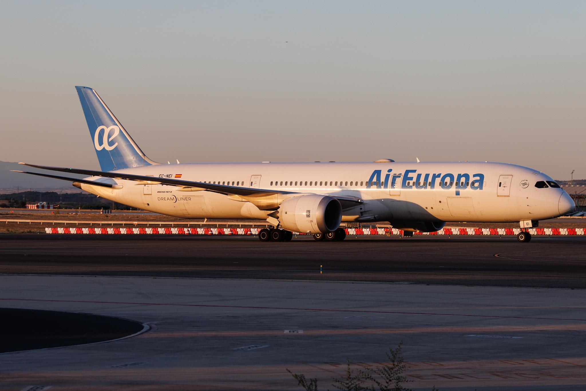 Madrid Barajas Airport: Air Europa (UX / AEA) | Boeing 787-9 Dreamliner B789 | EC-NEI | MSN 65249