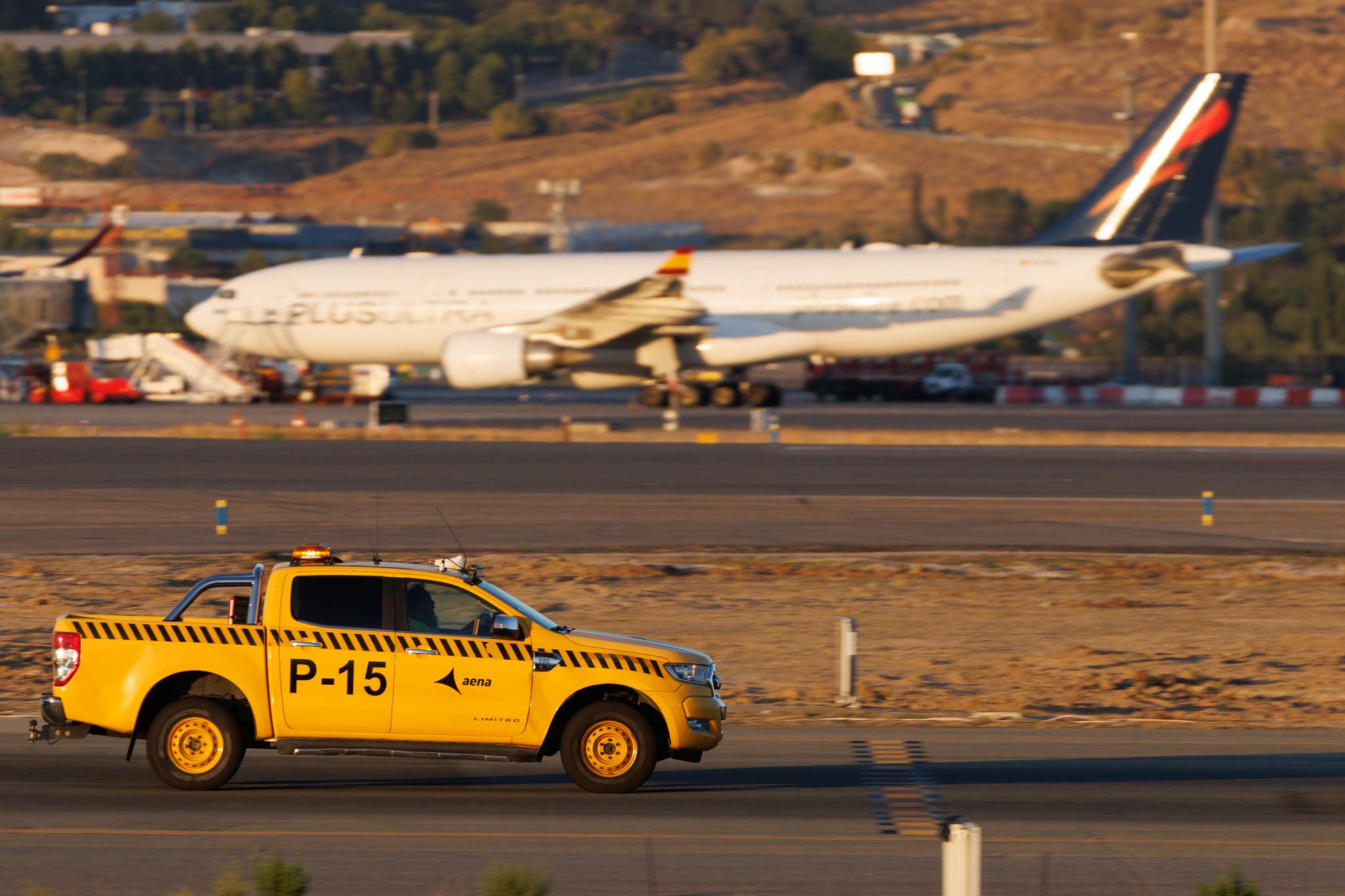 Madrid Barajas Airport: Follow Me P-15