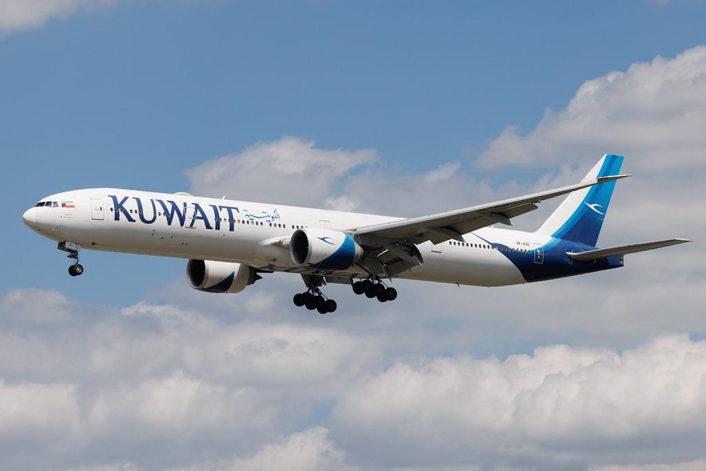 Frankfurt Airport: Kuwait Airways (KU / KAC) | Boeing 777-369(ER) B77W | 9K-AOE | MSN 62563