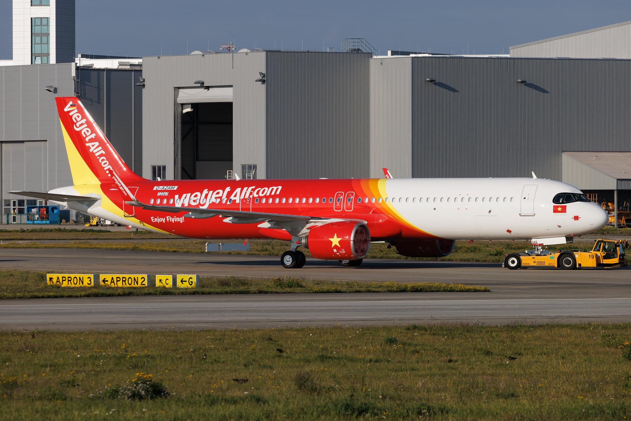 Hamburg Finkenwerder: VietJetAir (VJ / VJC) | Airbus A321-271NX A21N | D-AZAM | VN-A543 | MSN 12241