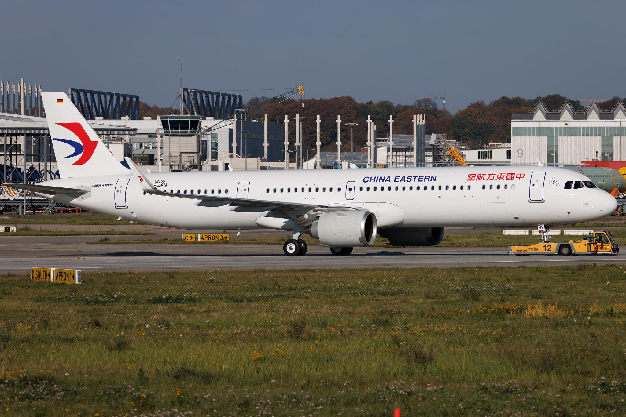 Hamburg Finkenwerder: China Eastern Airlines (MU / CES) | Airbus A321-251NX A21N | D-AZAQ | B-32HY | MSN 12180