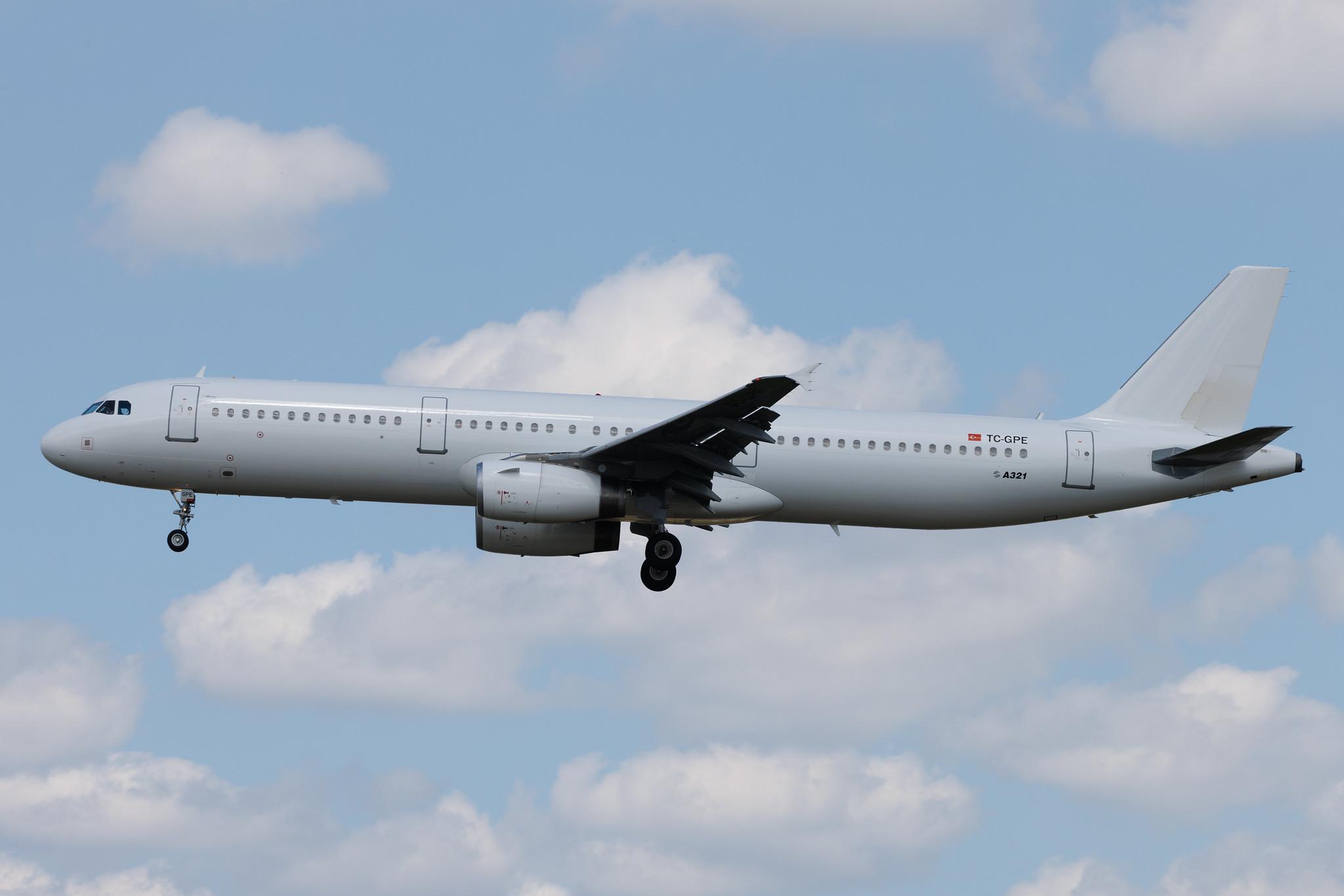 Frankfurt Airport: BBN Airlines (B5 / BBT) | Airbus A321-231 A321 | TC-GPE | MSN 02916