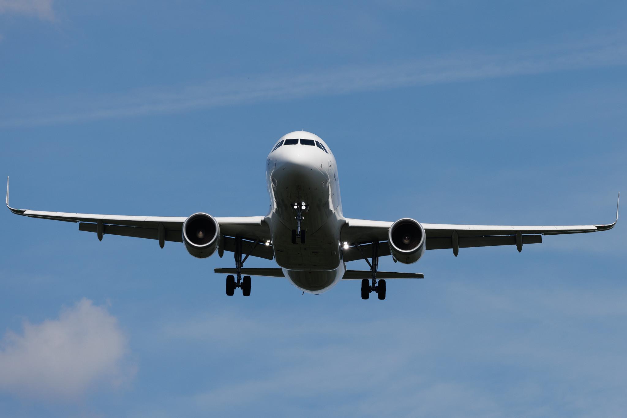 Frankfurt Airport: Lufthansa (LH / DLH) | Airbus A320-214 A320 | D-AIWJ | MSN 9052