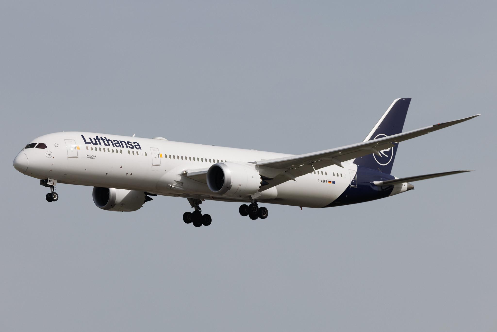 Frankfurt Airport: Lufthansa (LH / DLH) | Boeing 787-9 Dreamliner B789 | D-ABPB | MSN 62734
