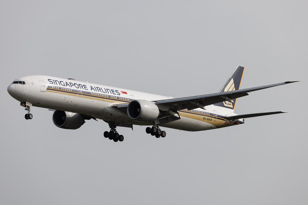 Frankfurt Airport: Singapore Airlines (SQ / SIA) | Boeing 777-312(ER) B77W | 9V-SWW | MSN 42237