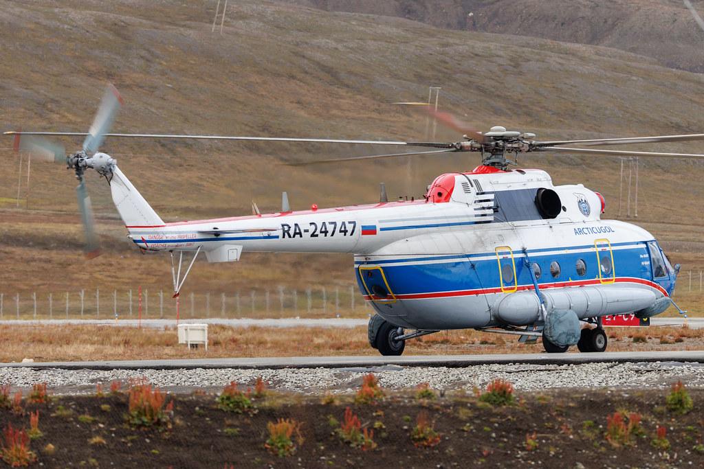 Longyearbyen Svalbard Airport: Articugol | Mil Mi-8AMT Hip | RA-24747 | MSN 8AMT00643177665U