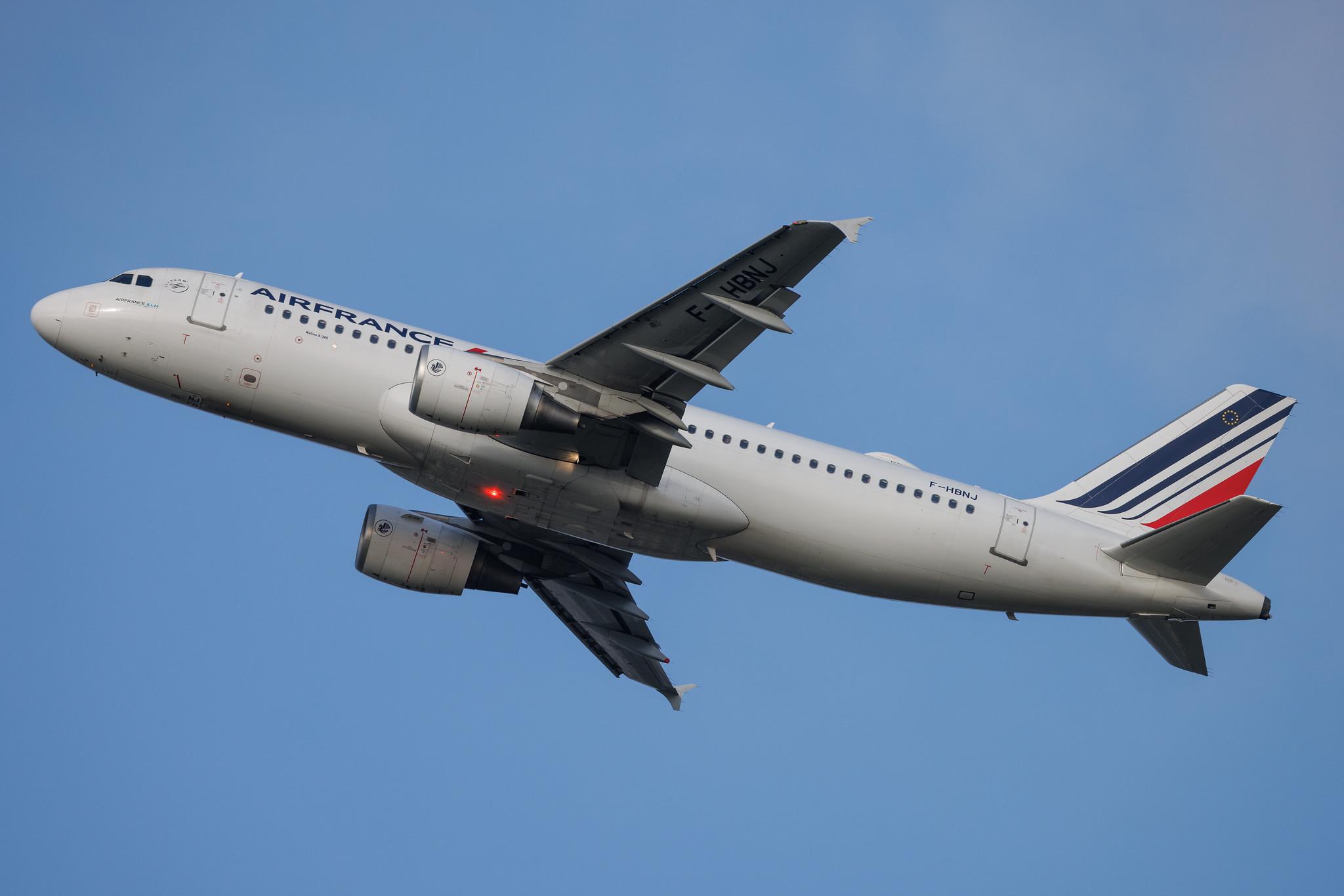 Paris Orly Airport: Air France (AF / AFR) | Airbus A320-214 A320 | F-HBNJ | MSN 04908